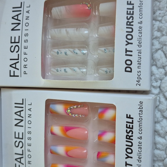 Colorful False Nail Set - Picture 3 of 4